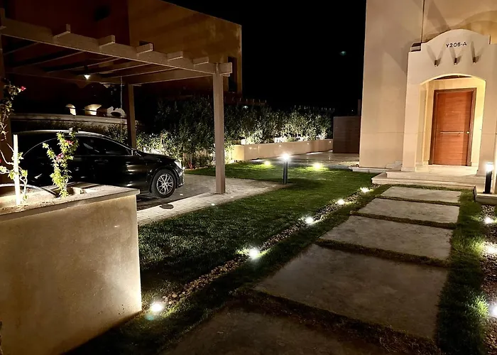 Luxurious With Infinity Private Pool & Jacuzzi Over Sabina Island's Lagoon Villa Hurghada
