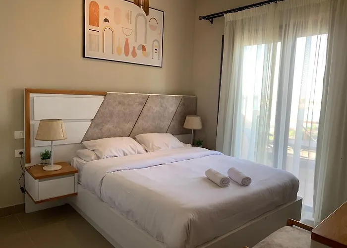 Villa Luxurious With Infinity Private Pool & Jacuzzi Over Sabina Island's Lagoon